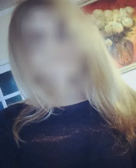 Amira, 34