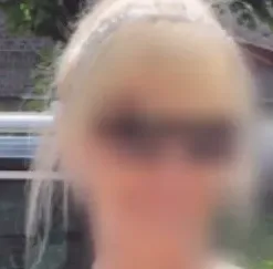 Amira, 37