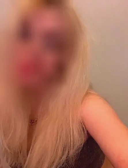 Carla, 20