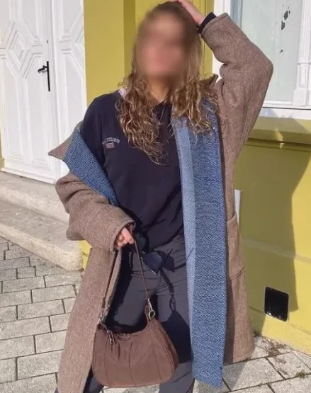 Emily, 22