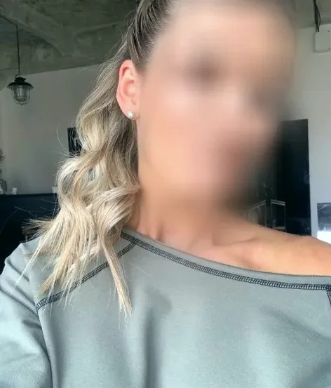 Emma, 21