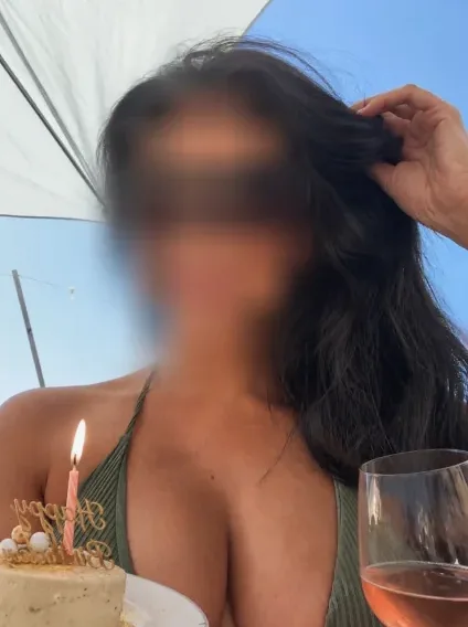 Kim, 40