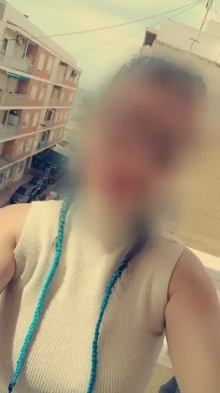 Miriam, 32