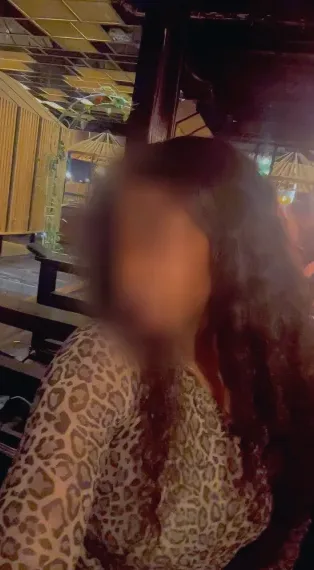 Nadine, 35