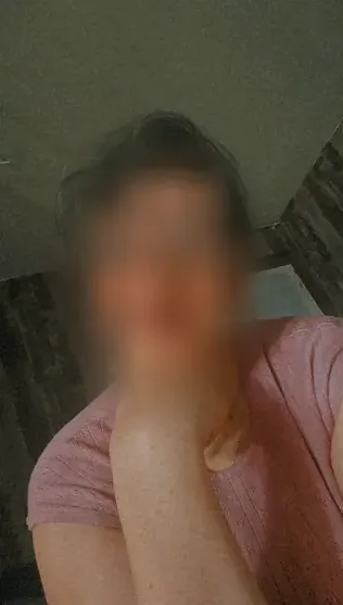 Sina, 27