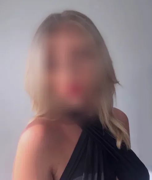 Verena, 32